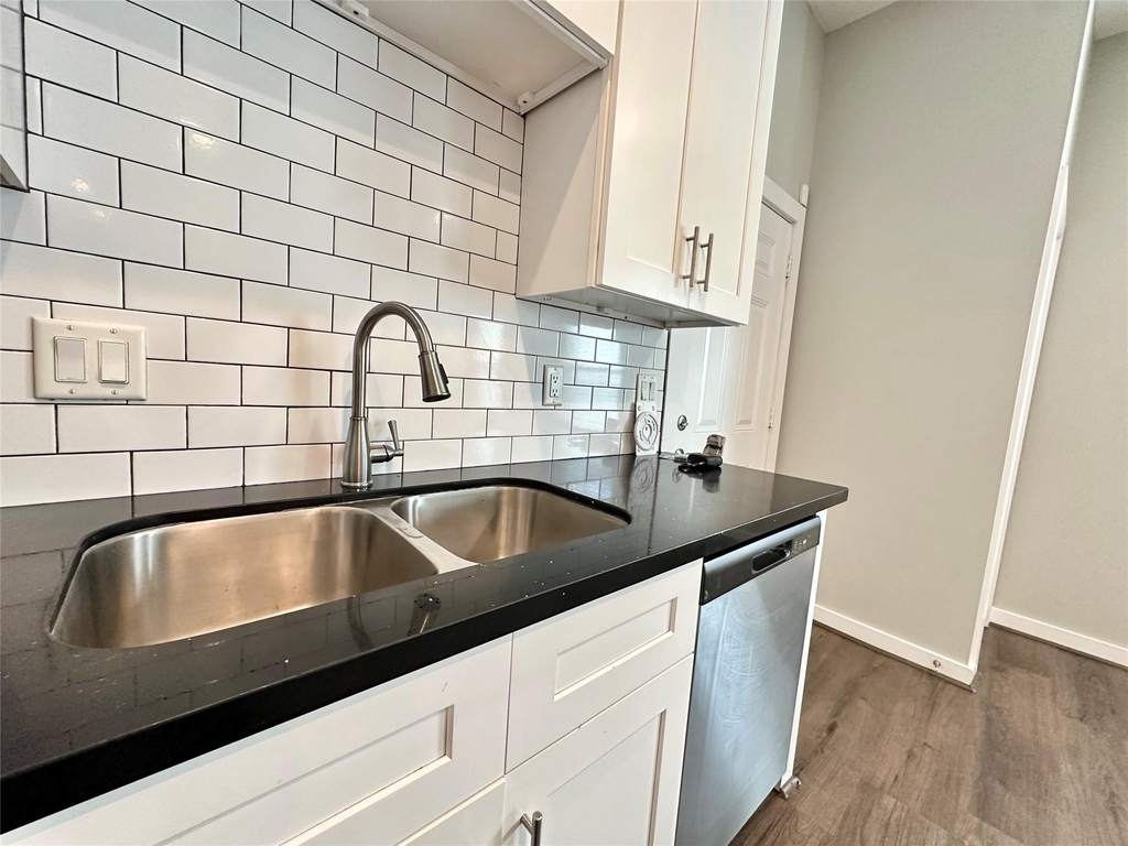 225 N Everton Street - Photo 5