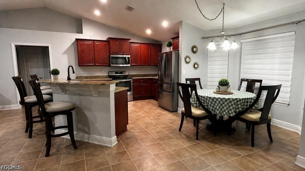 180 Sw Voltair Terrace - Photo 4