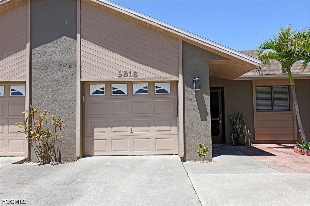 3818 Sw 7th Place - Photo 0