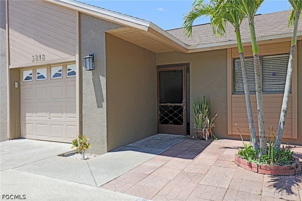3818 Sw 7th Place - Photo 1