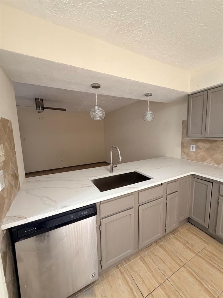9327 Westacre Place - Photo 2