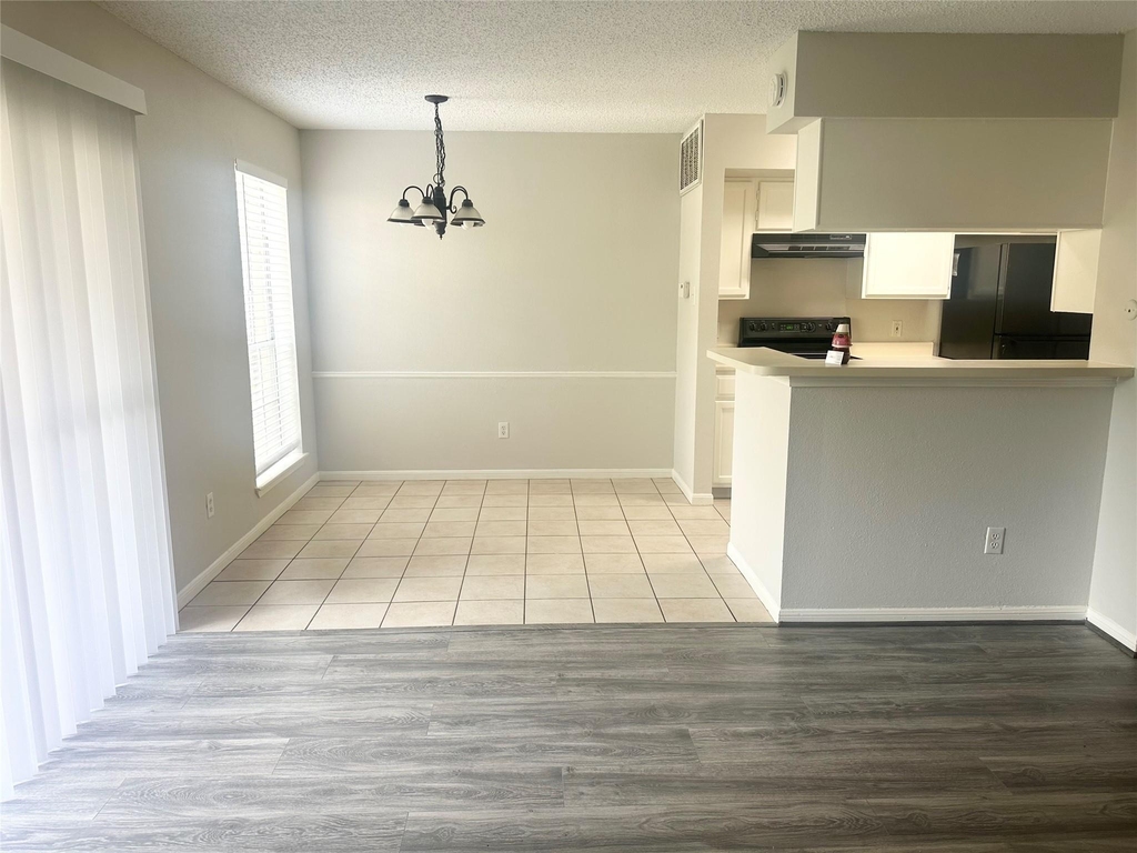 2120 El Paseo Street - Photo 4