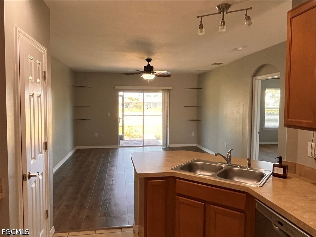 10353 Canal Brook Lane - Photo 9