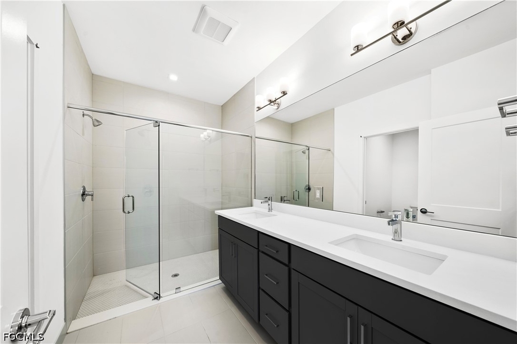 13104 Georges Cay Place - Photo 18