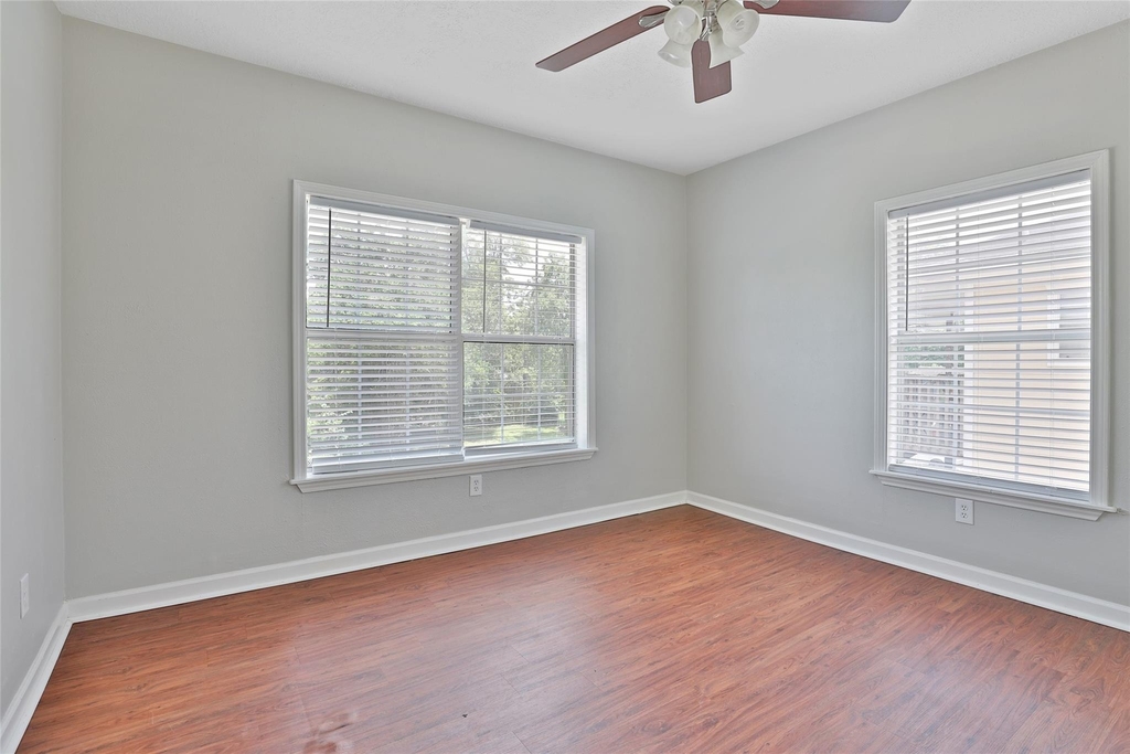 5007 Polk Street - Photo 8