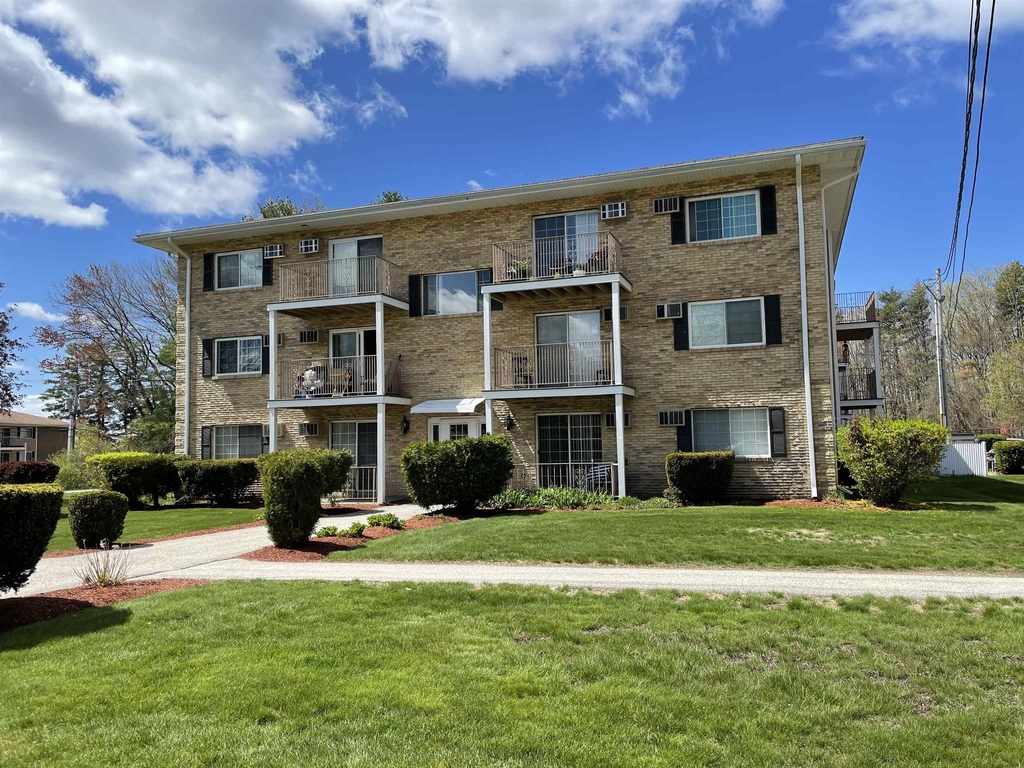 379 Huse - Photo 0