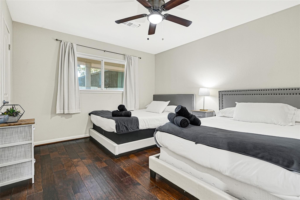 5534 Loch Lomond Drive - Photo 12