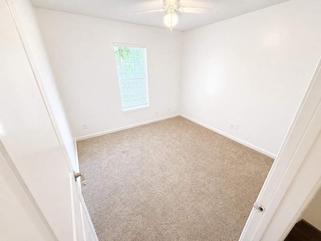 5103 Willow Glen Drive - Photo 15