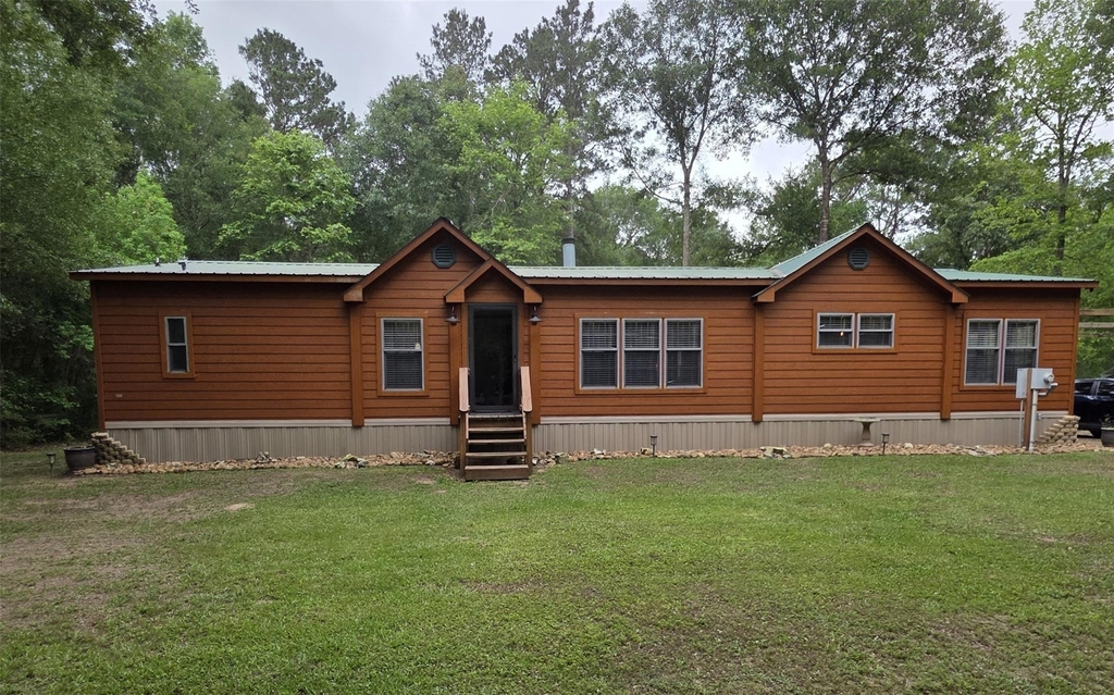 21683 White Oak Drive - Photo 0