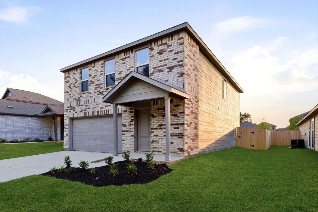 15227 Abella Drive - Photo 2