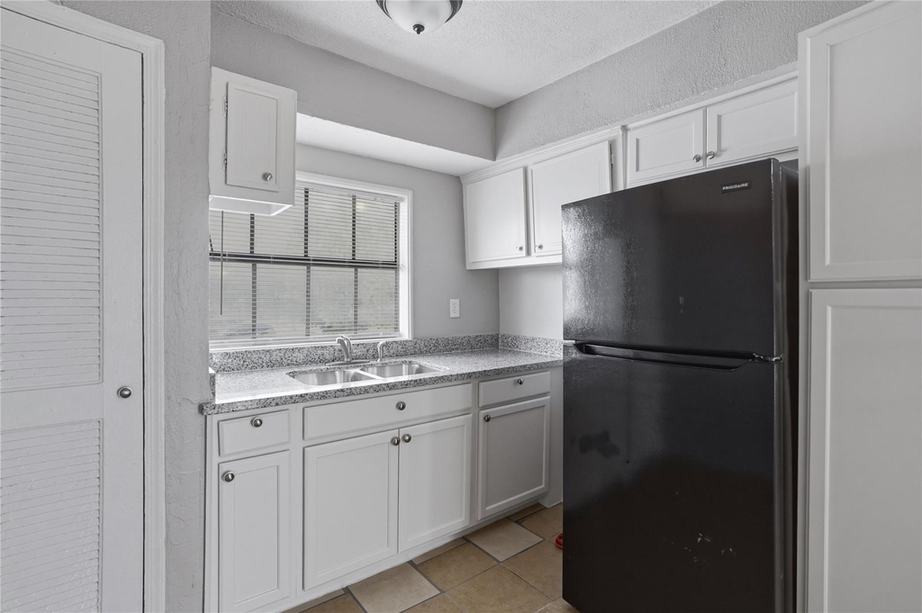 6700 Avenue S Unit D - Photo 4