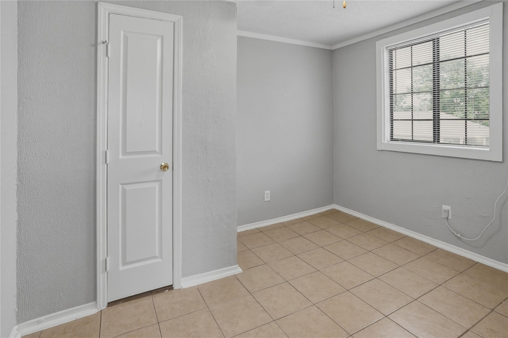 6700 Avenue S Unit D - Photo 11
