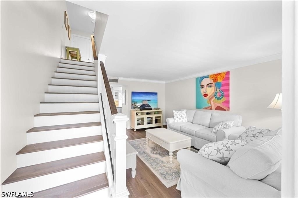 1222 Gordon Drive - Photo 4