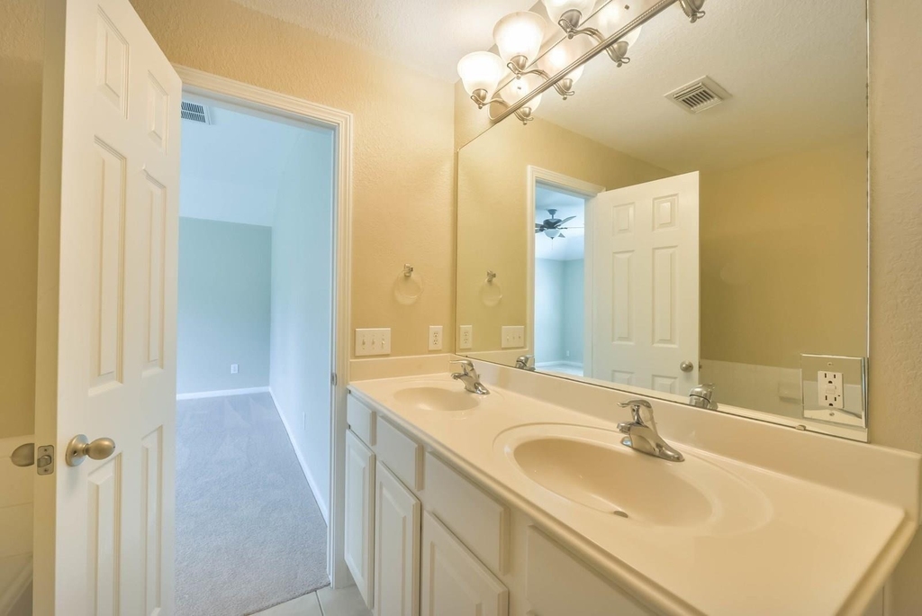 21115 Amber Crossing Drive - Photo 9