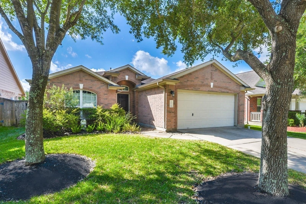 21115 Amber Crossing Drive - Photo 1