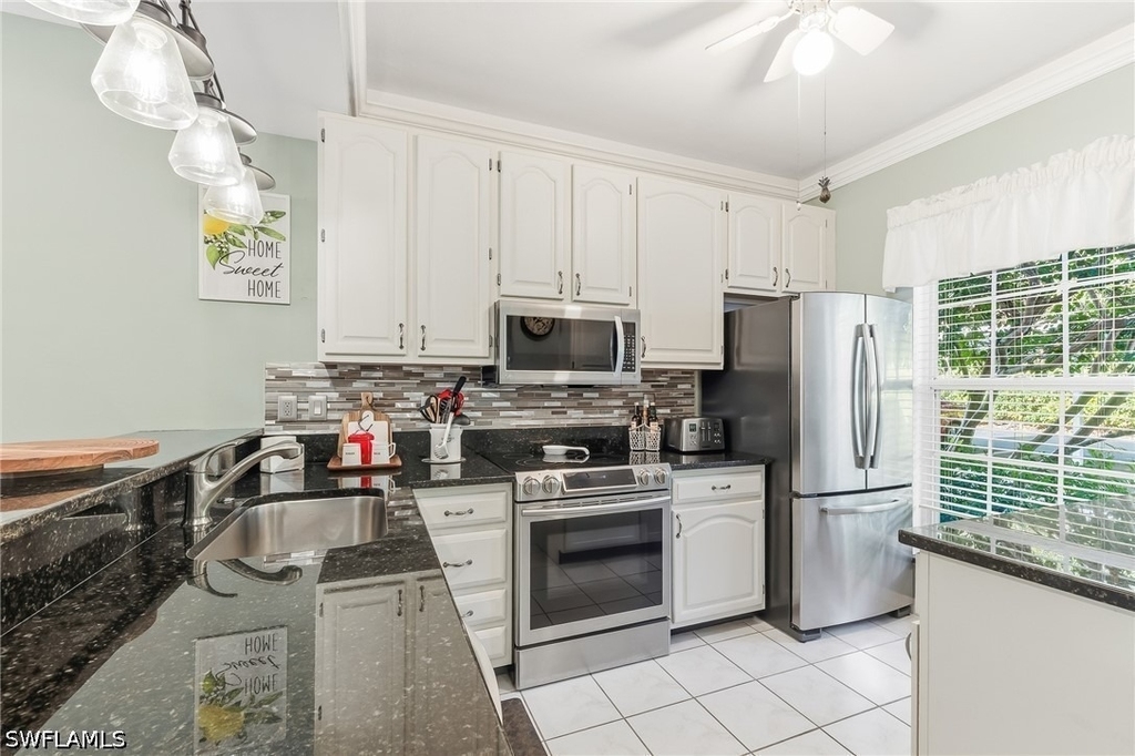 8161 Twelve Oaks Circle - Photo 3