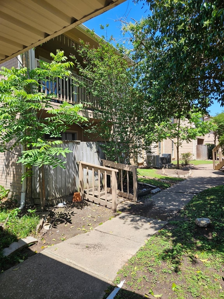 1505 Ward Road - Photo 14