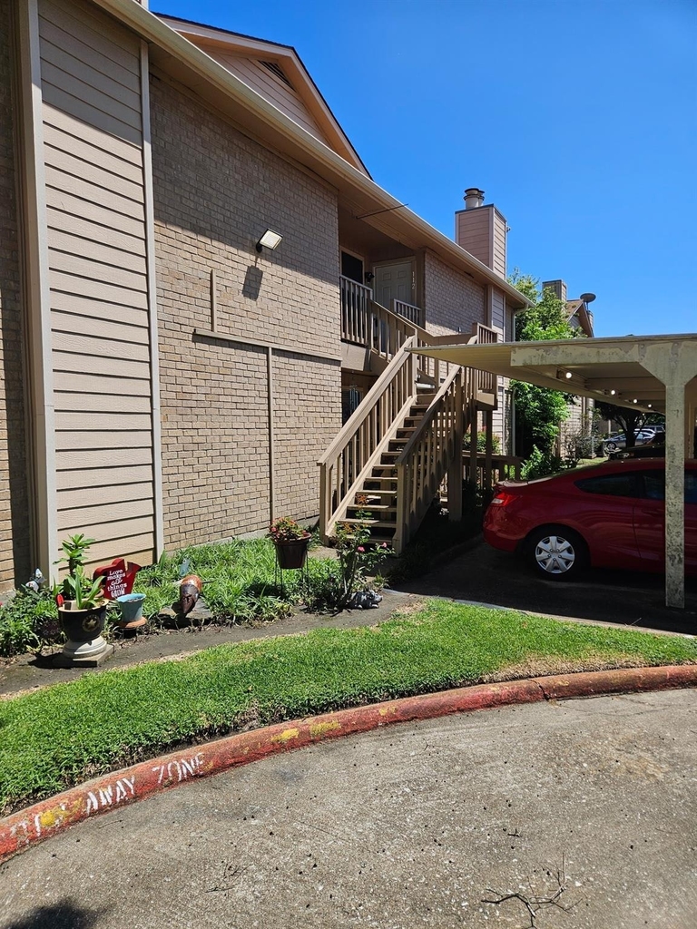 1505 Ward Road - Photo 0