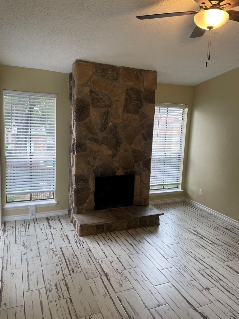 17331 Red Oak Drive - Photo 2
