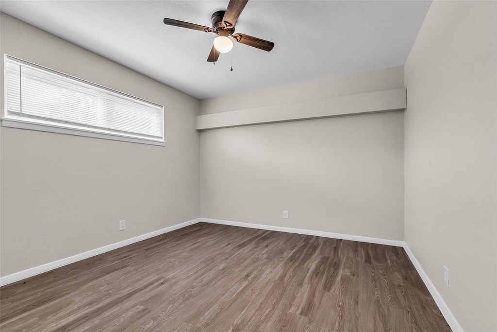 4706 Yellowstone Boulevard - Photo 9