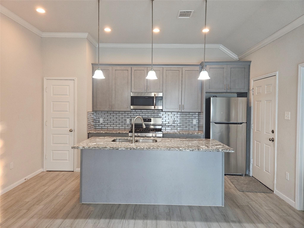 4801 Wenda Street - Photo 7