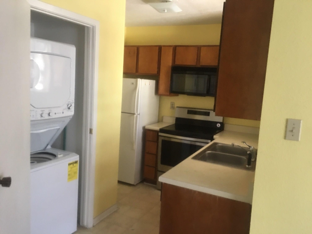 7901 Cambridge Street - Photo 4