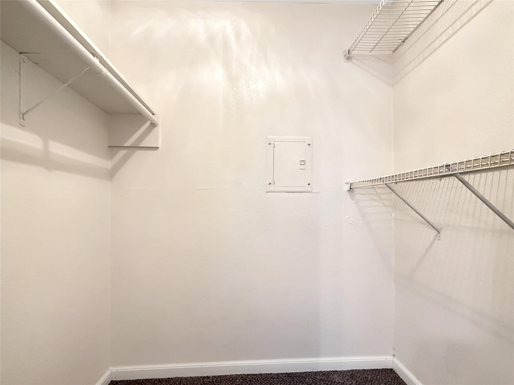 12905 Woodforest Boulevard - Photo 14