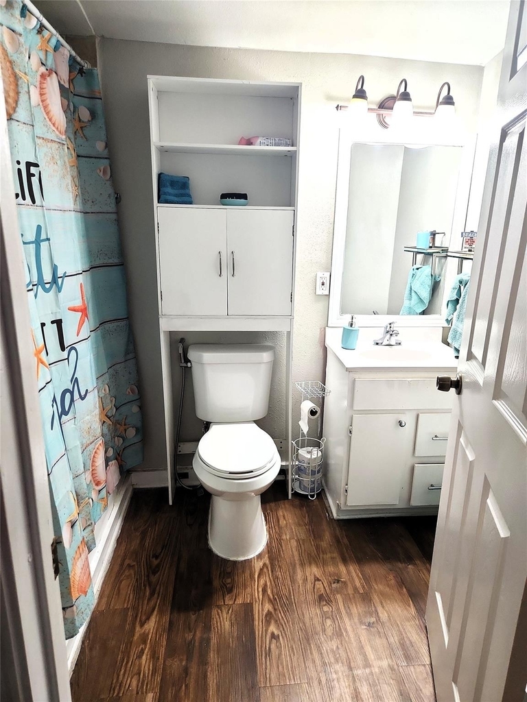 2605 Avenue Q - Photo 12
