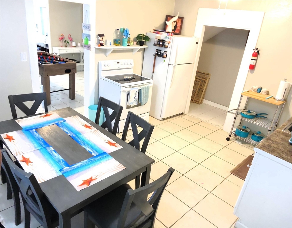 2605 Avenue Q - Photo 14