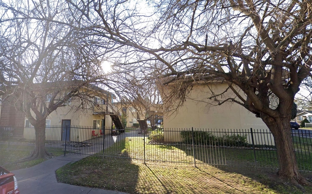 815 Bryte Avenue - Photo 4