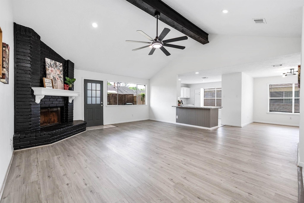 13407 Wells River Drive - Photo 2