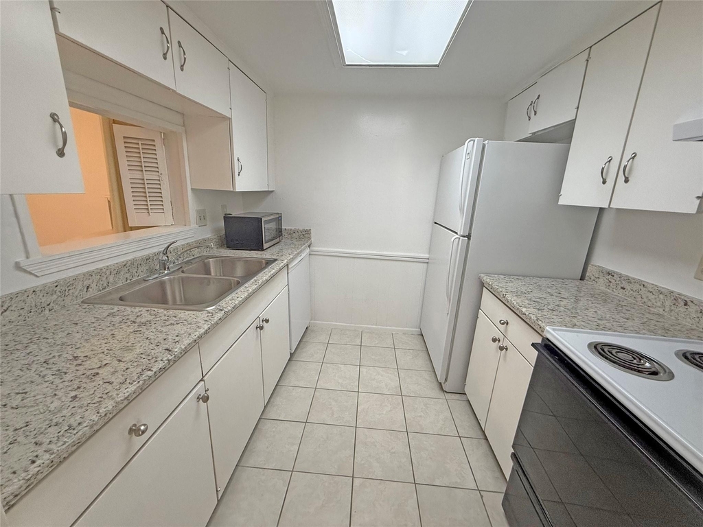 12633 Memorial Drive - Photo 5