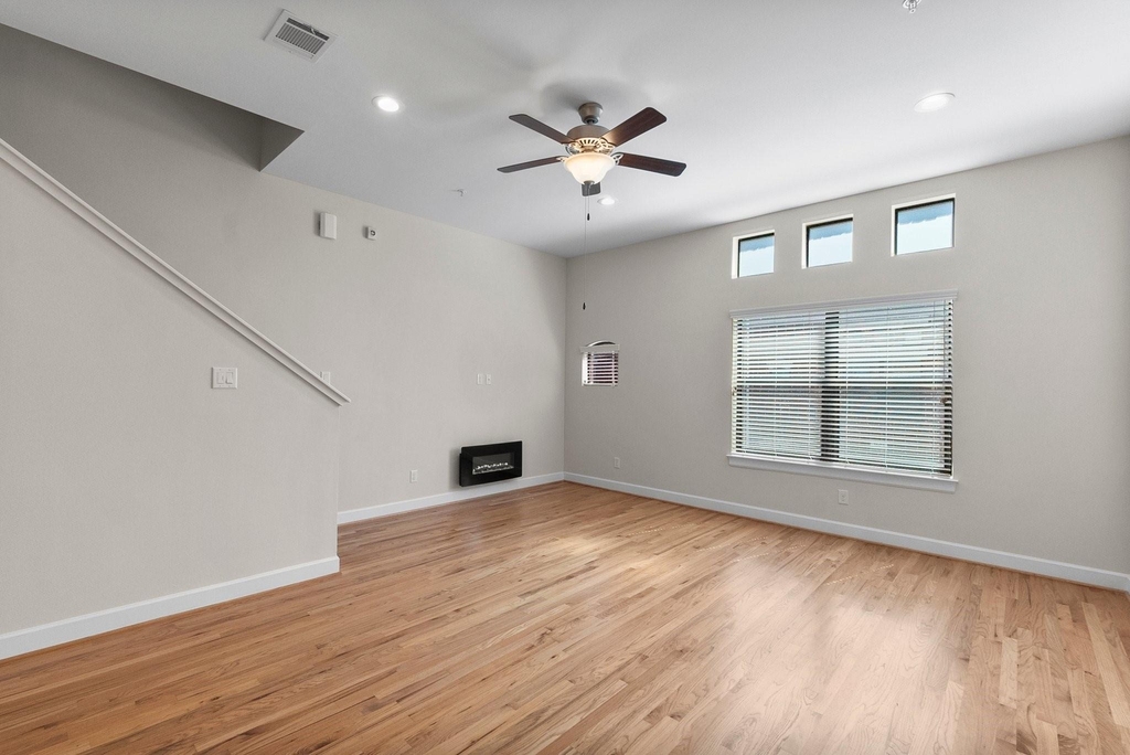 2710 Hullsmith Drive - Photo 5