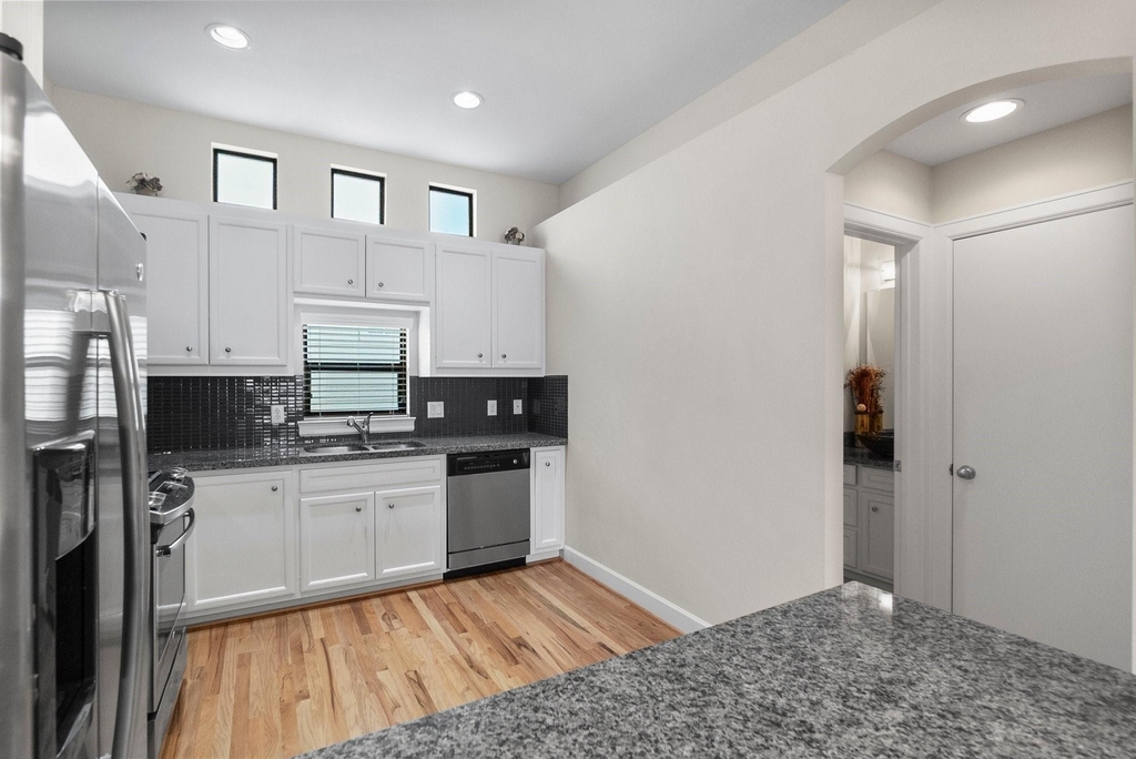 2710 Hullsmith Drive - Photo 8