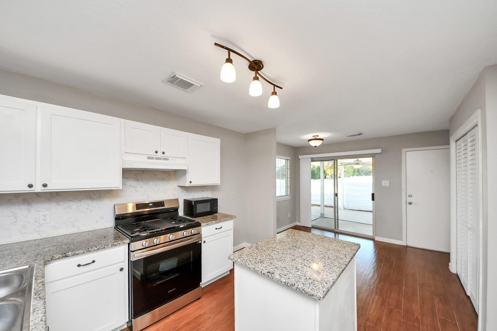 20641 Patriot Park Lane - Photo 11
