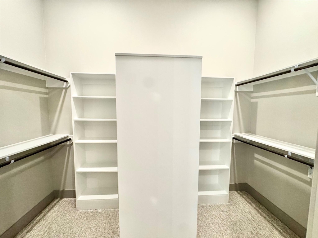 401 W 25th Street - Photo 6