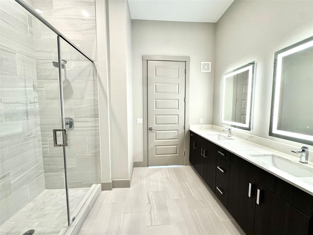 401 W 25th Street - Photo 7