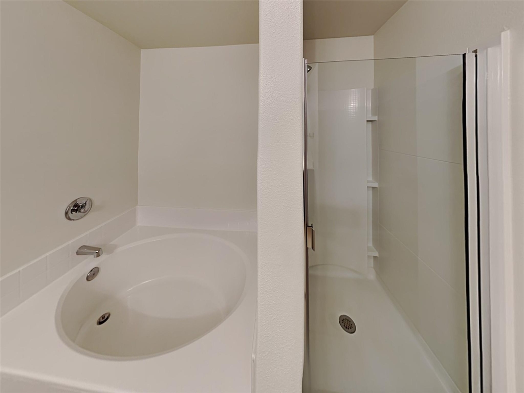 22718 Klingamans Way - Photo 13
