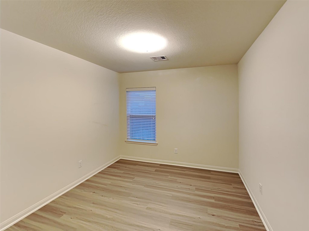 22718 Klingamans Way - Photo 14