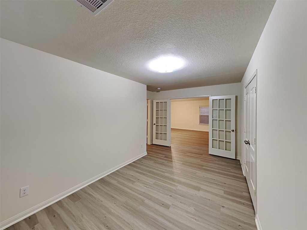 22718 Klingamans Way - Photo 9