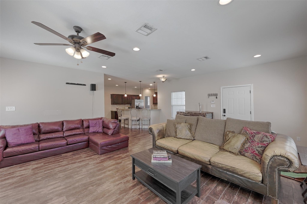 1122 Detroit Street - Photo 7