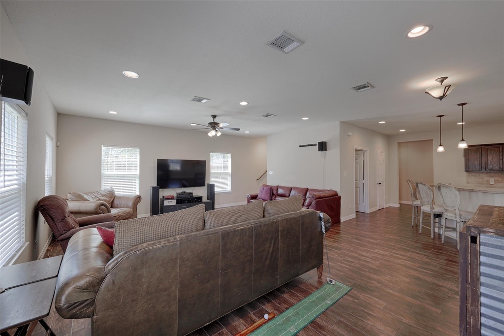 1122 Detroit Street - Photo 5
