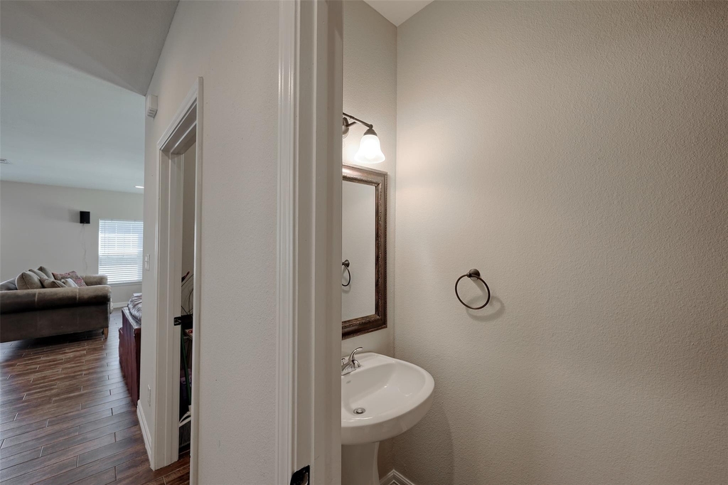 1122 Detroit Street - Photo 15