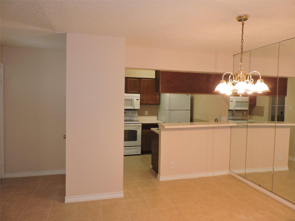 17401 Red Oak Drive - Photo 7