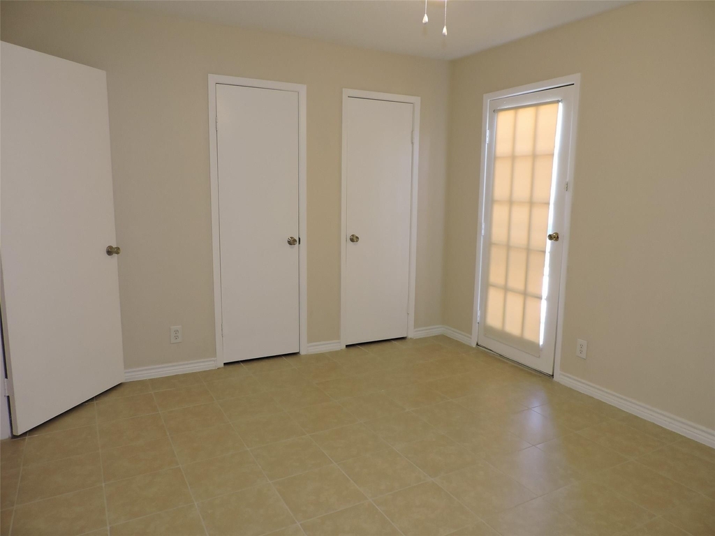 17401 Red Oak Drive - Photo 9