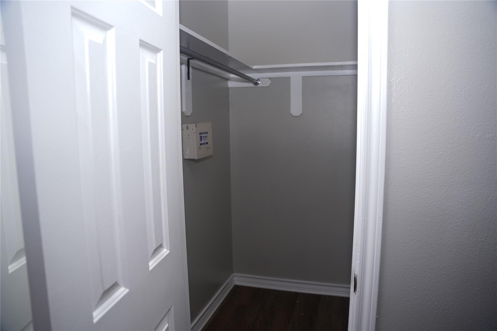 4122 Tiffin St Street - Photo 5