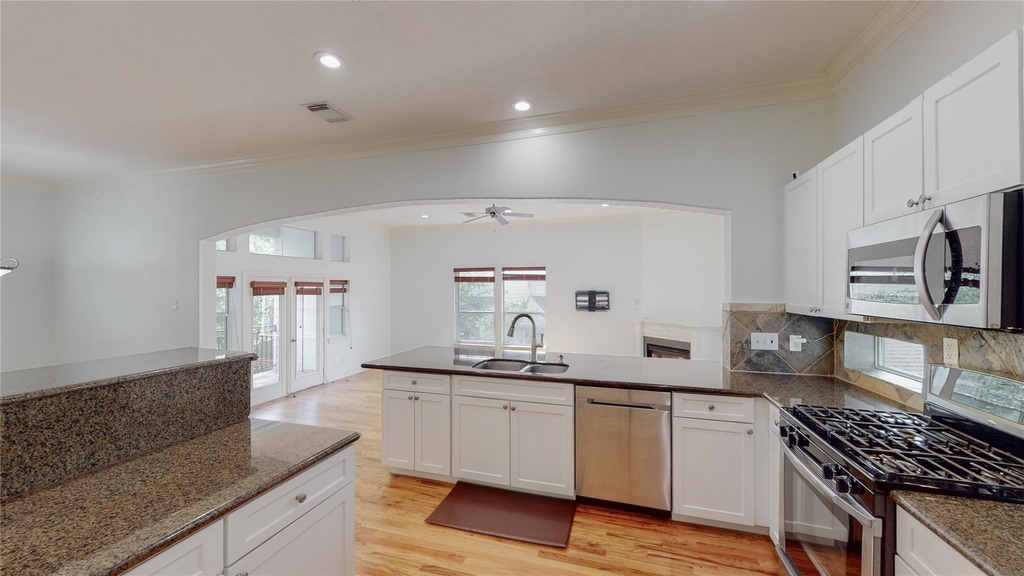 5843 Petty Street - Photo 8