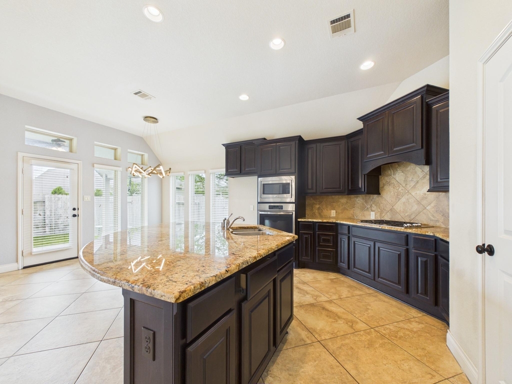 2807 Naples Park Lane - Photo 12