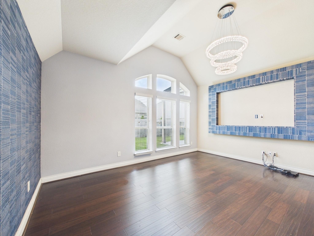 2807 Naples Park Lane - Photo 14