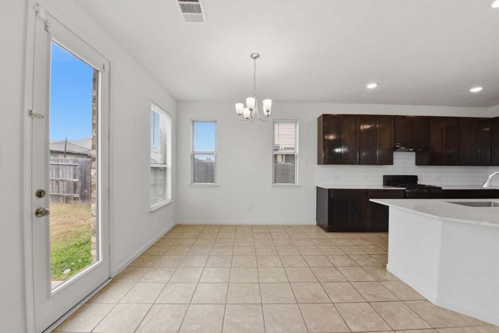 2518 Boxwood Park Lane - Photo 17